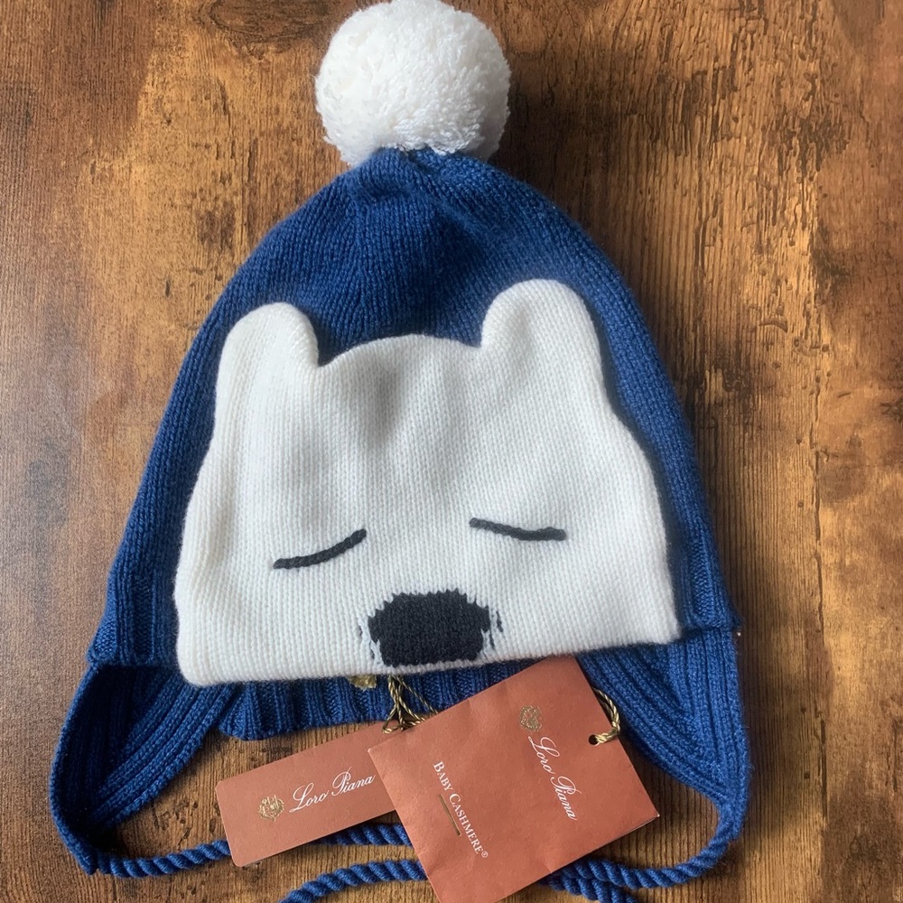 Toddler Lori Piana new with tags bear hat.